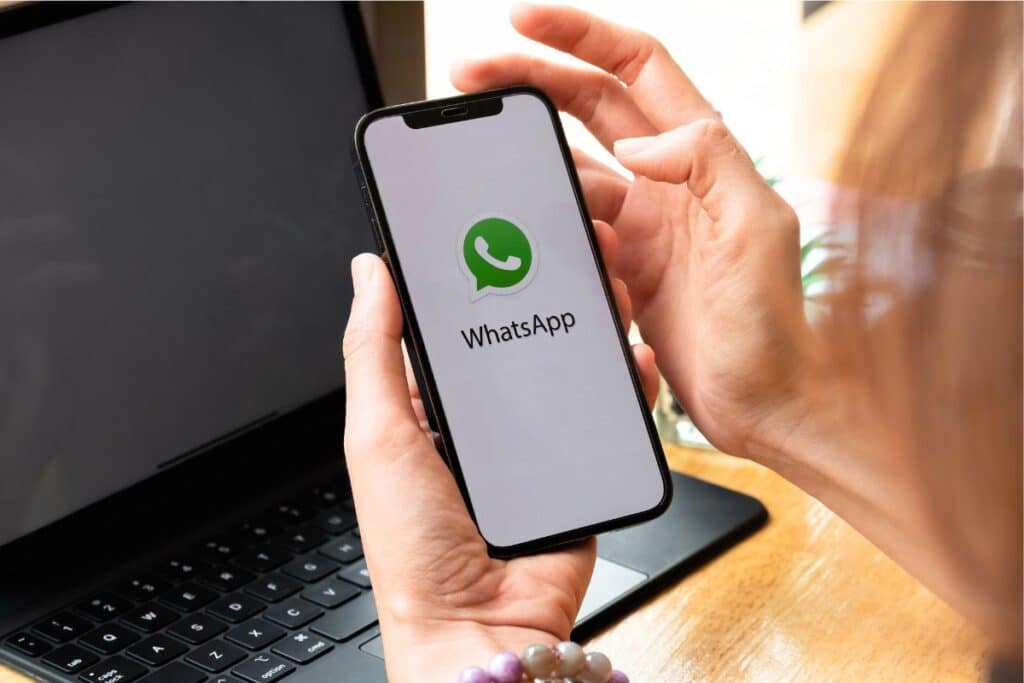 WhatsApp + Perplexity AI
